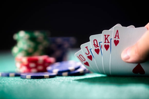 Antarmuka Wild Rift di platform buanajitu menampilkan pasar pertandingan dengan detail tim dan statistik pemain